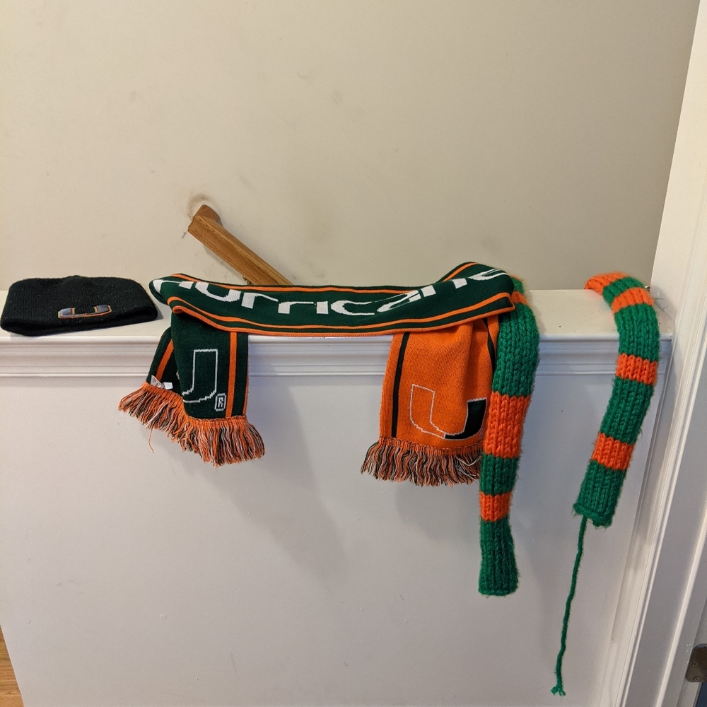 Miami Hurricanes Winter Bundle